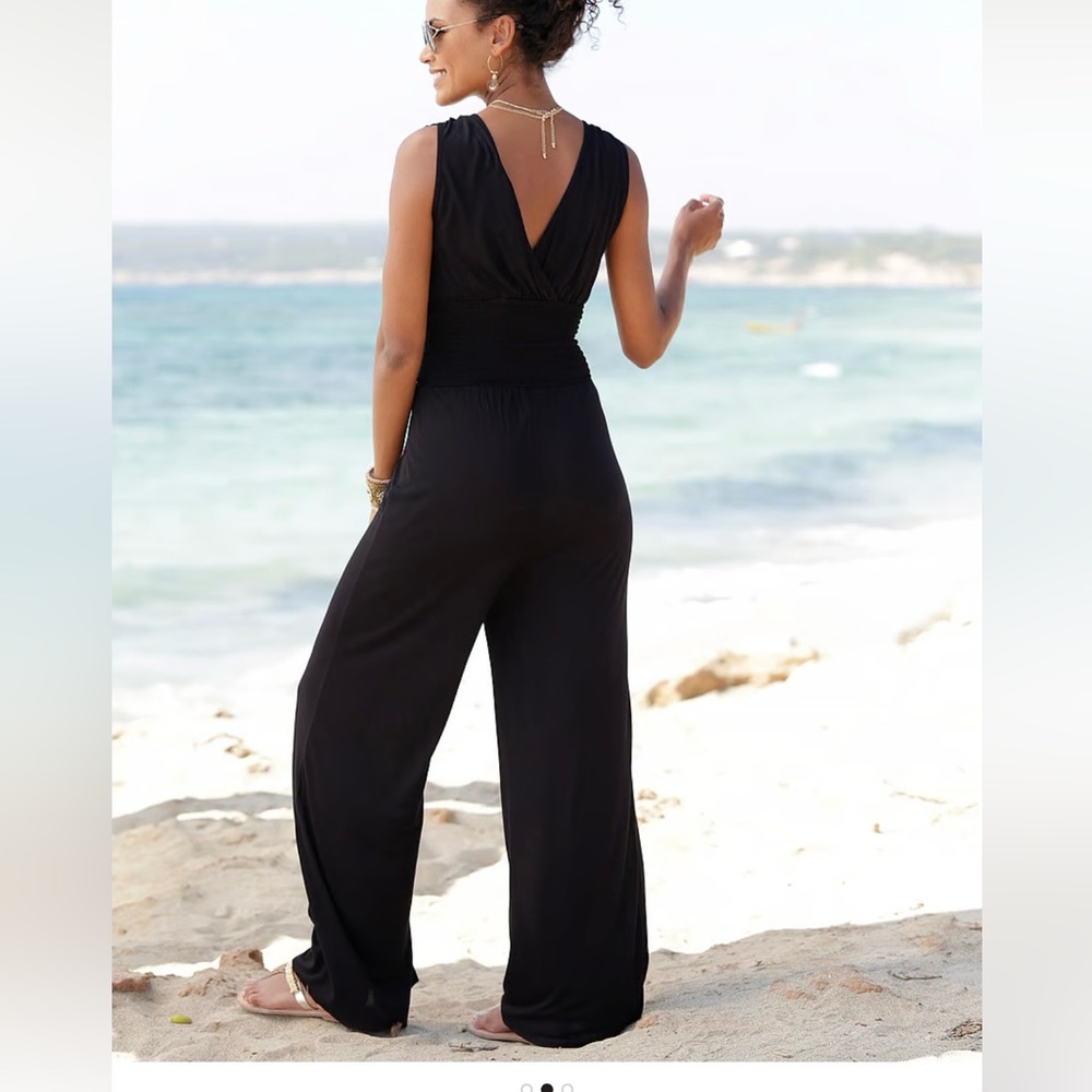 Lascana Sleeveless V-Neck Pantsuit, XL size 40width 
Dress up or go casual! - Picture 7 of 7